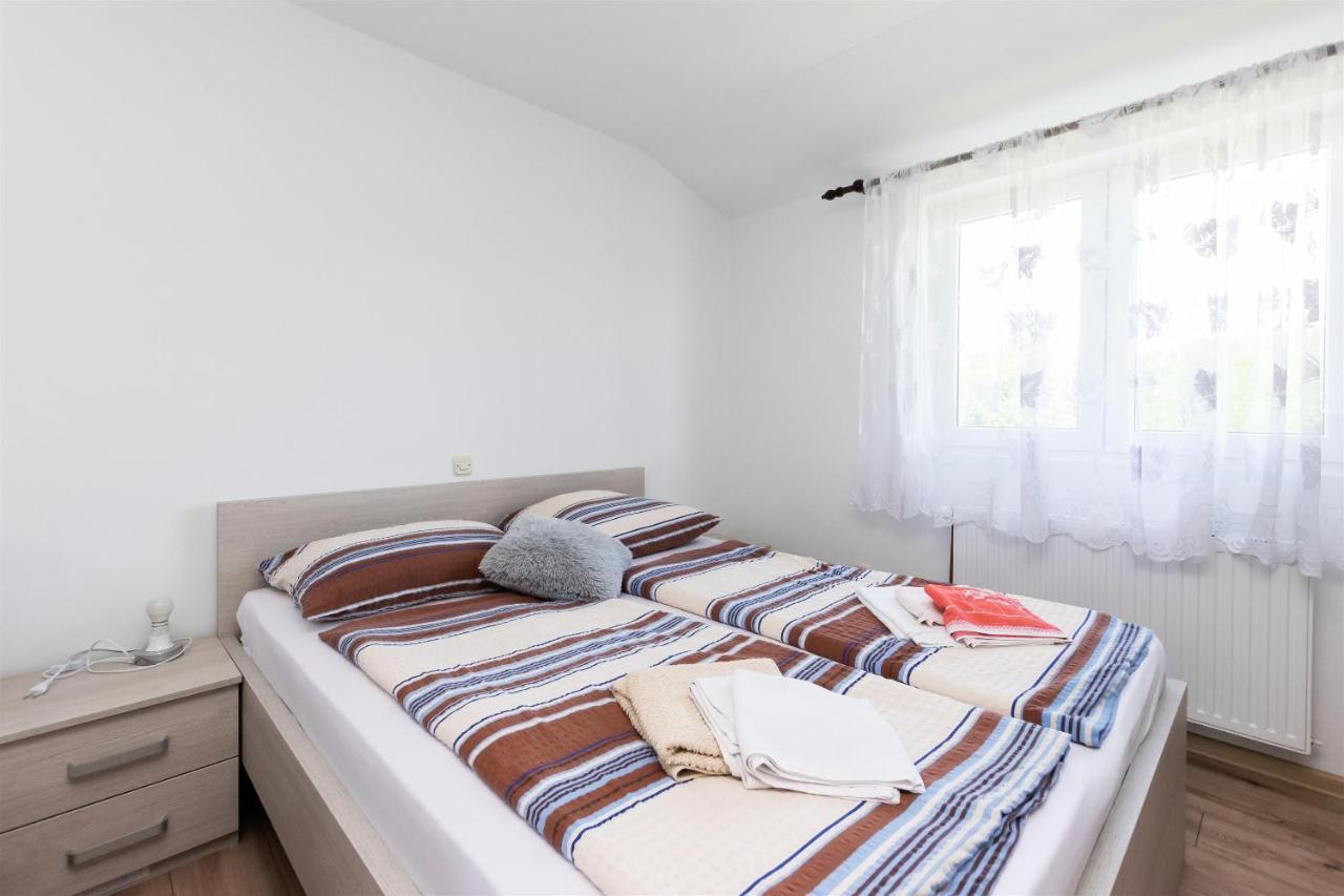 Apartments Boza Lopar Extérieur photo
