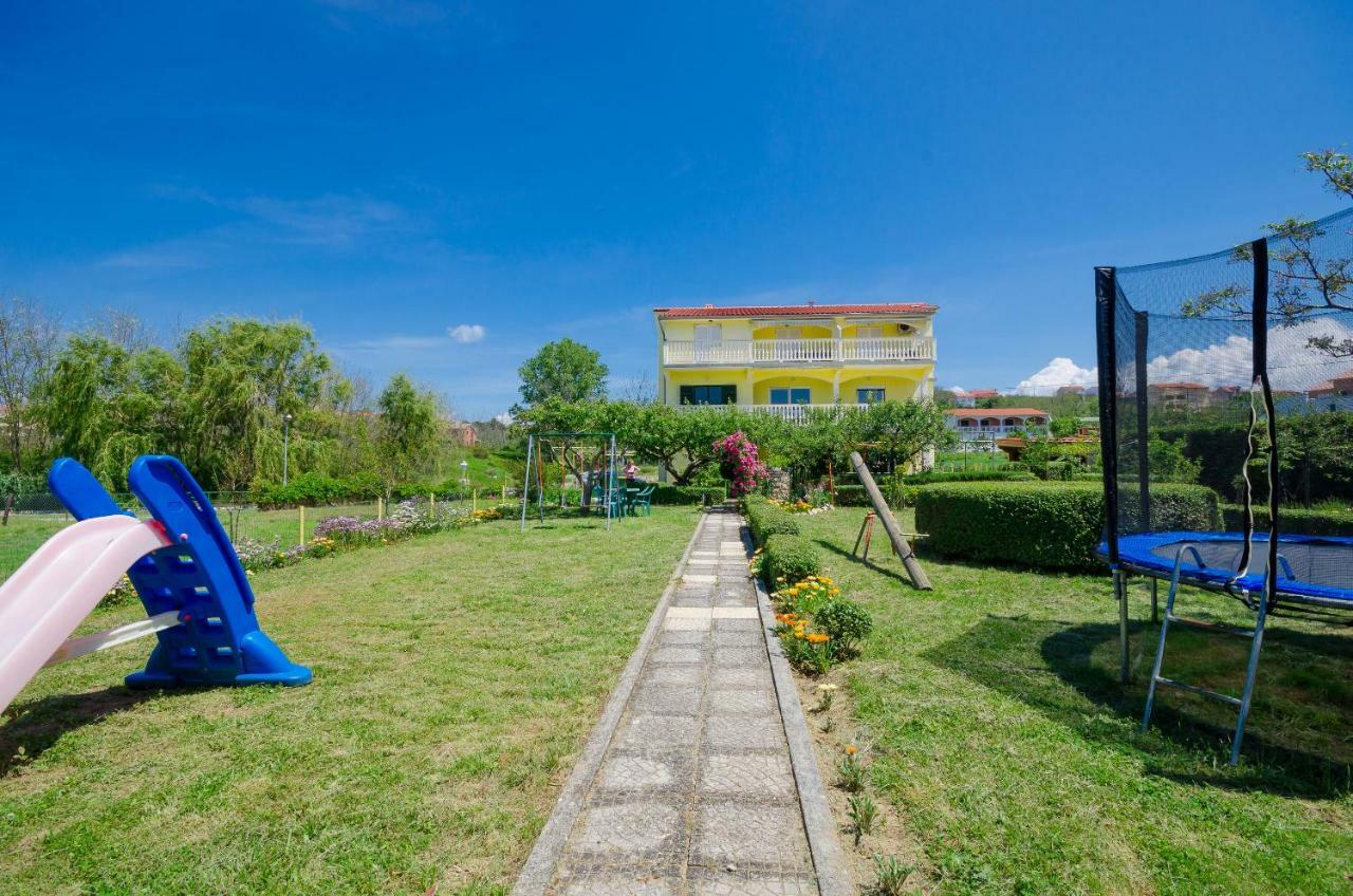 Apartments Boza Lopar Extérieur photo